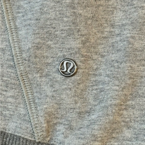 Lululemon Crew Love Pullover *Reflective
Heathered Medium Grey - Picture 6 of 6